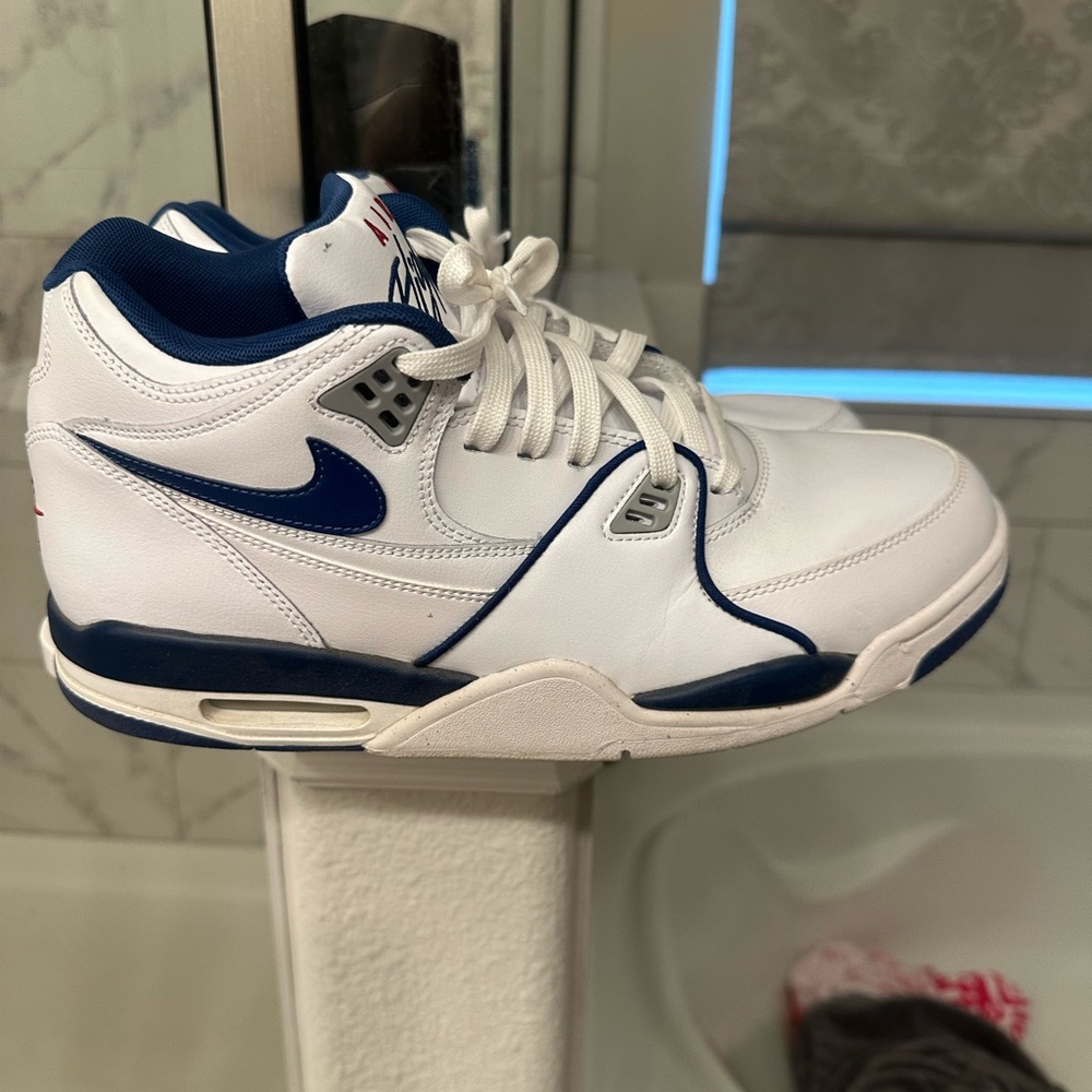 Nike Air Flight 89’s